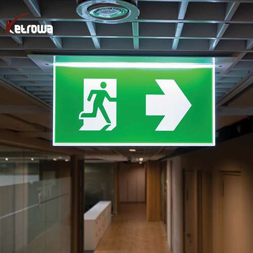 چراغ اضطراری و خروج